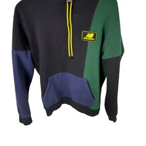 New Balance Men's Black, Green, and Blue Sweater